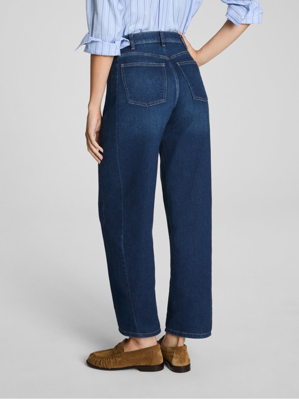 ✨SPANX Women’s Barrel Leg Jeans Size L/G R - Picture 2 of 16